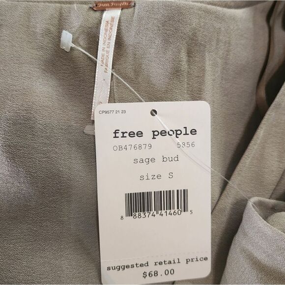 Free People Darcy Super V Sleeveless Top Size Small NWT - Picture 7 of 8
